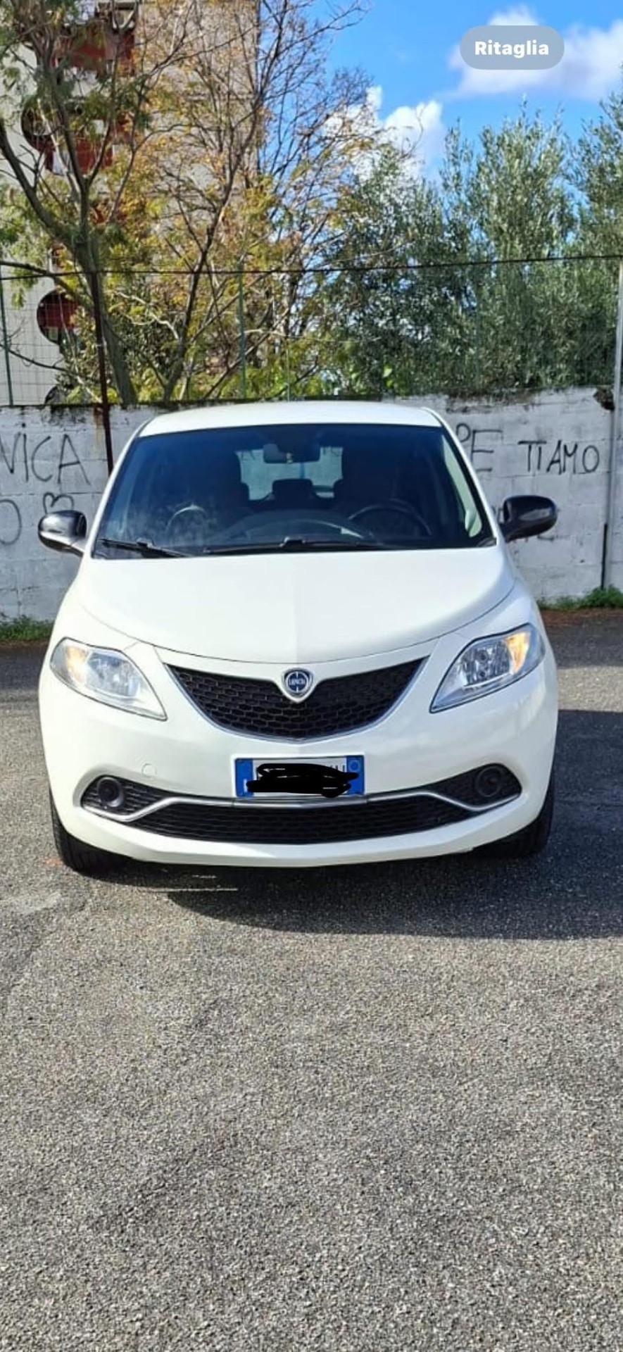 Lancia Ypsilon 1.2 69 CV 5 porte GPL Elefantino