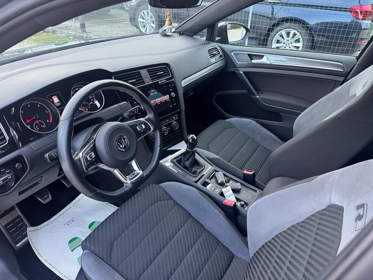 Volkswagen Golf 7 R-Line 1.6 TDI 115 CV Pack R Top di Gamma Euro6d
