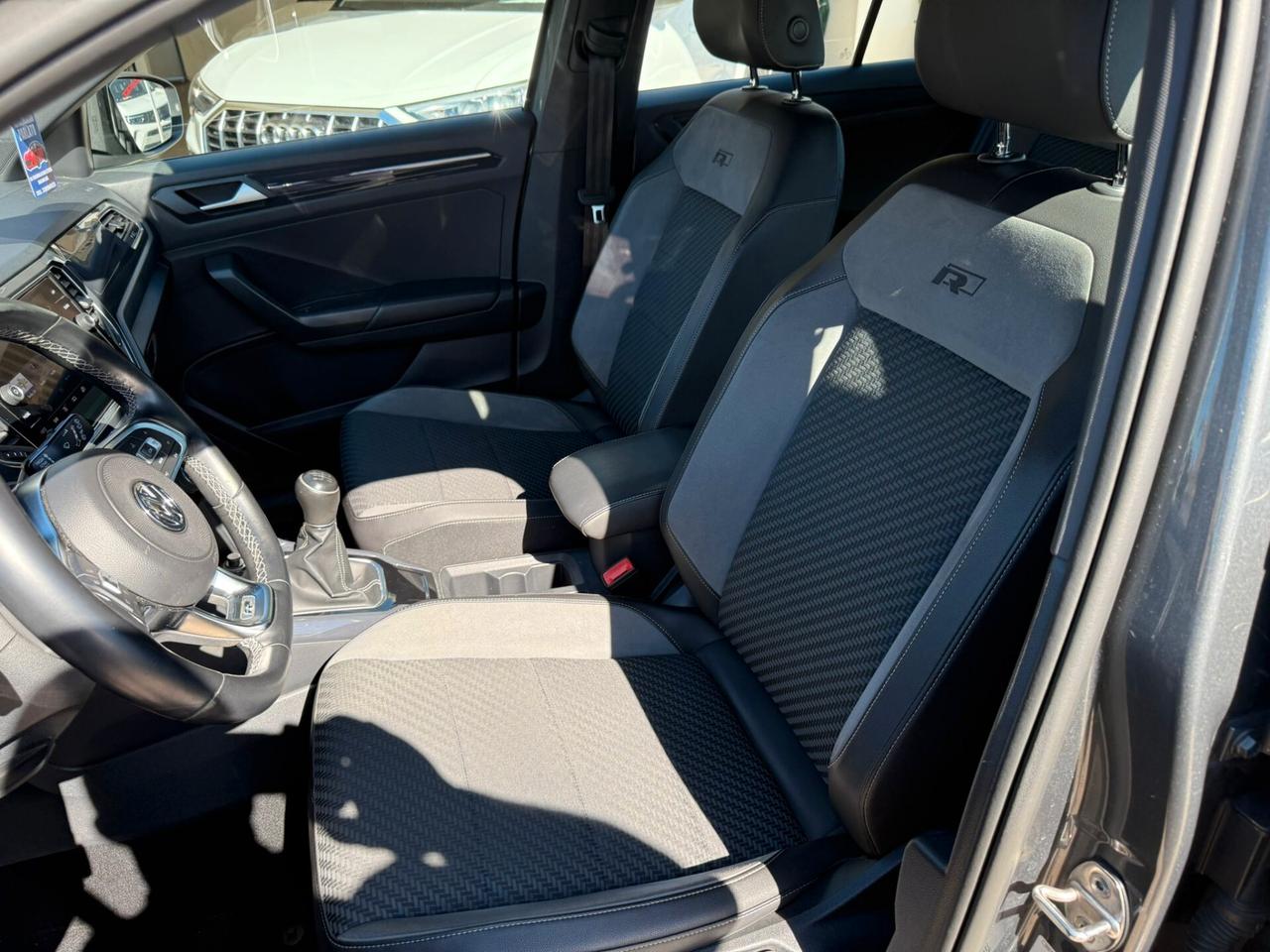 Volkswagen T-Roc 1.6 TDI SCR Style BlueMotion Technology R-LINE