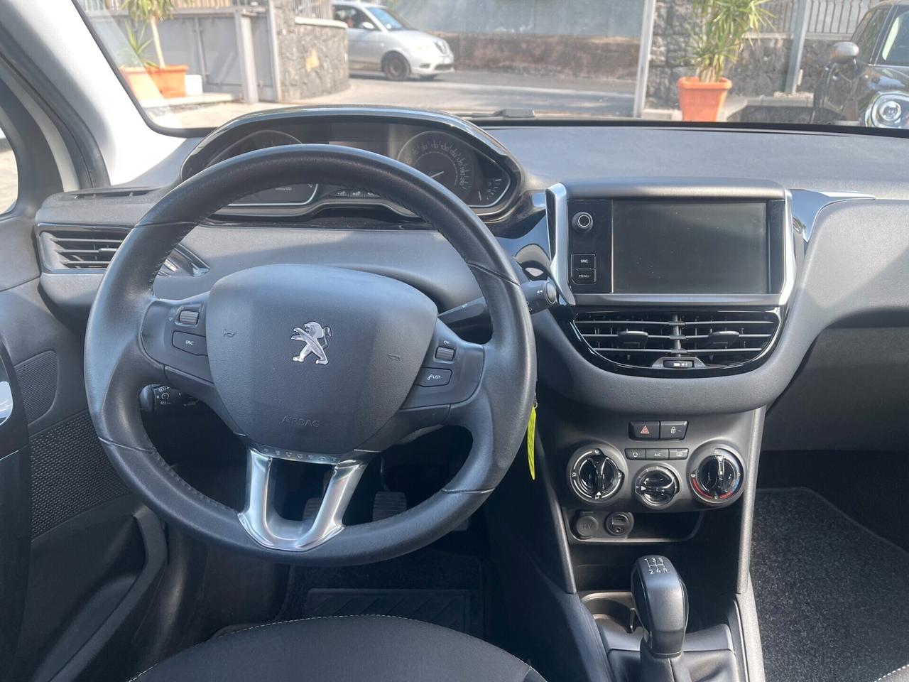 Peugeot 208 Allure