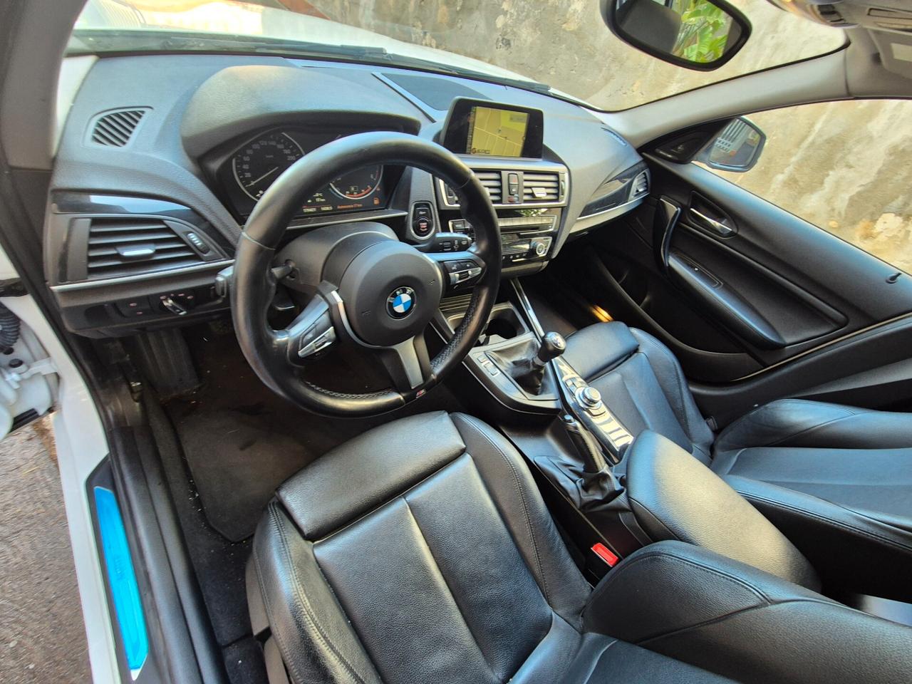 Bmw 120 120d 5p. Urban