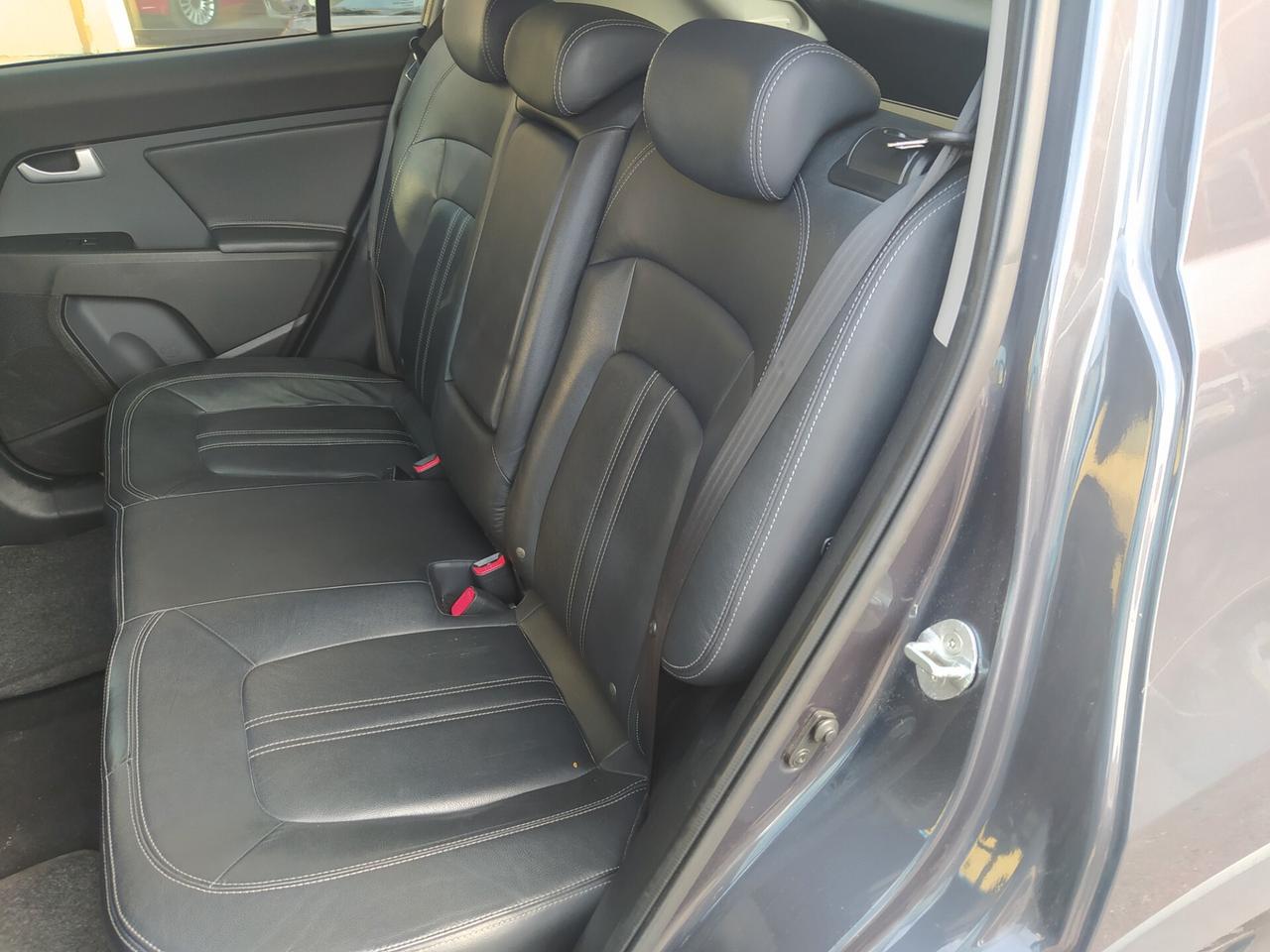 Kia Sportage 1.7 CRDI VGT 2WD high tech