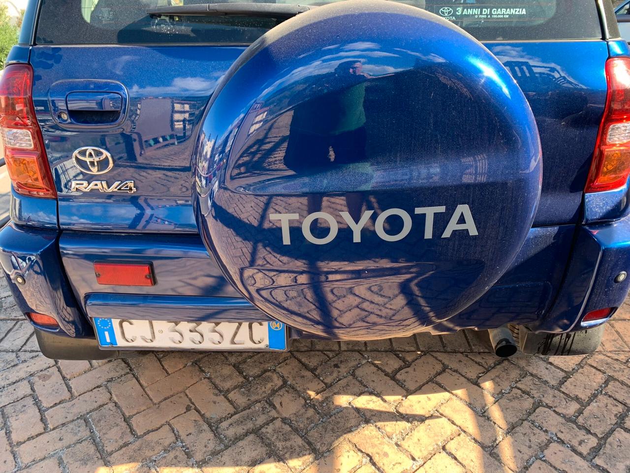 Toyota RAV 4 RAV4 2.0 Tdi D-4D cat 3 porte Sol