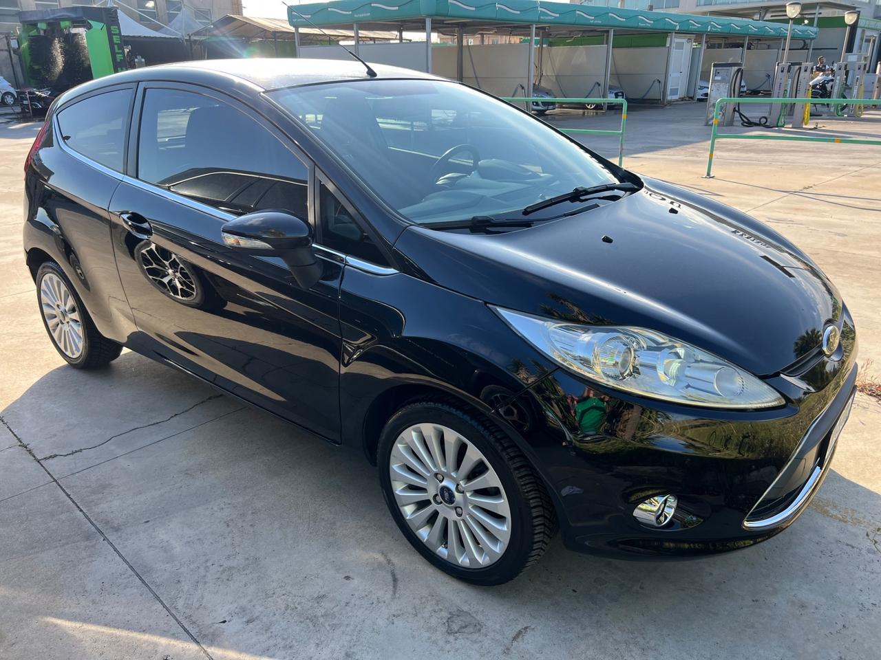 Ford Fiesta 1.4 TDCi 68CV 3 porte Titanium