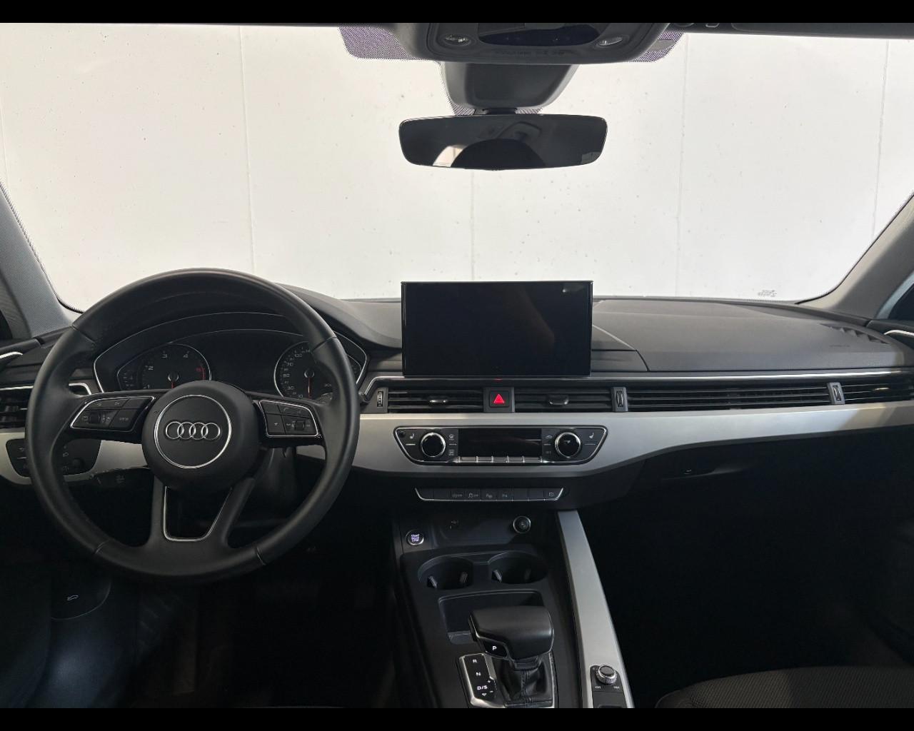 AUDI A4 AVANT 35 TDI S-TRONIC BUSINESS ADVANCED