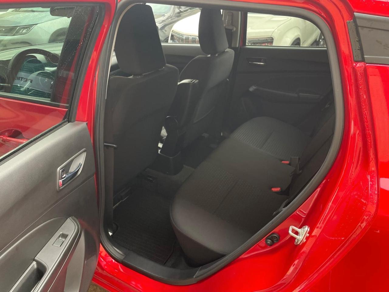 Suzuki Swift 1.2 Hybrid Top