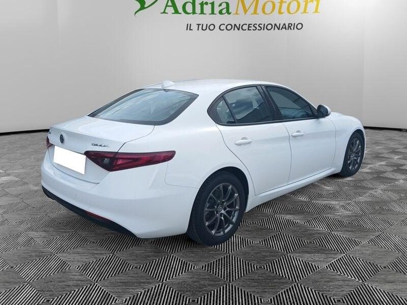 Alfa Romeo Giulia 2.2 Turbo Diesel 160CV Business AT8