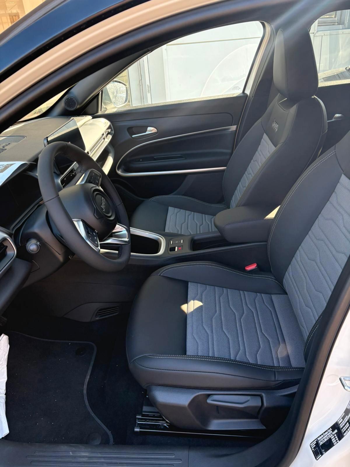 Jeep Avenger 1.2 Turbo 145 CV MHEV 4xe Overland