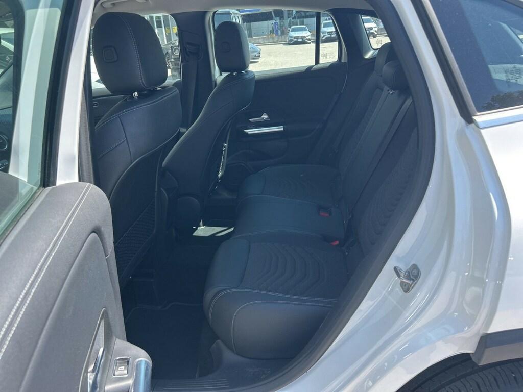 Mercedes GLA 180 180 D Progressive Advanced 8G-DCT