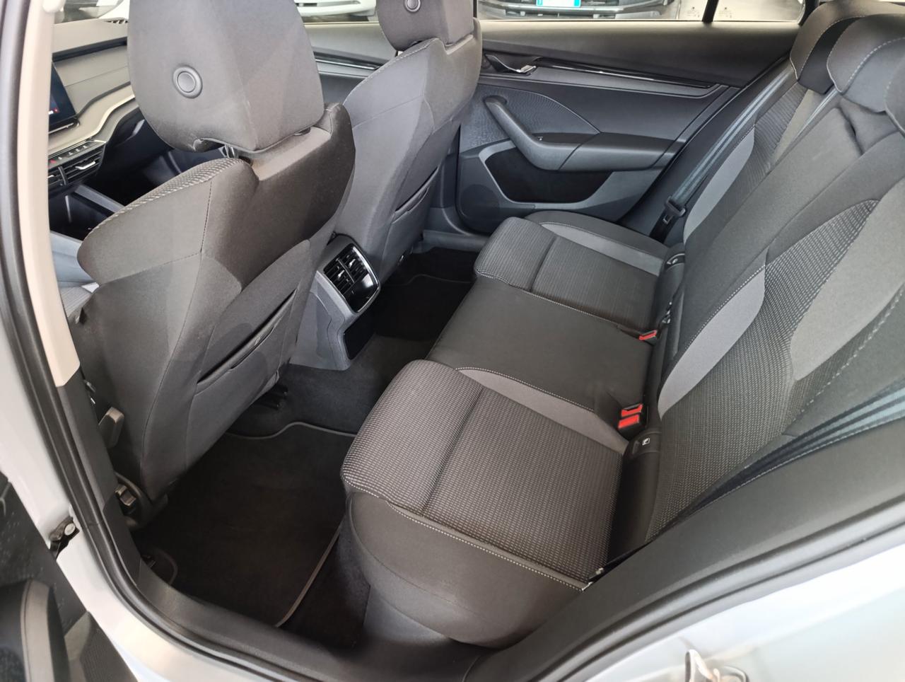 Skoda Octavia Wagon 2.0 tdi evo Ambition 115cv dsg