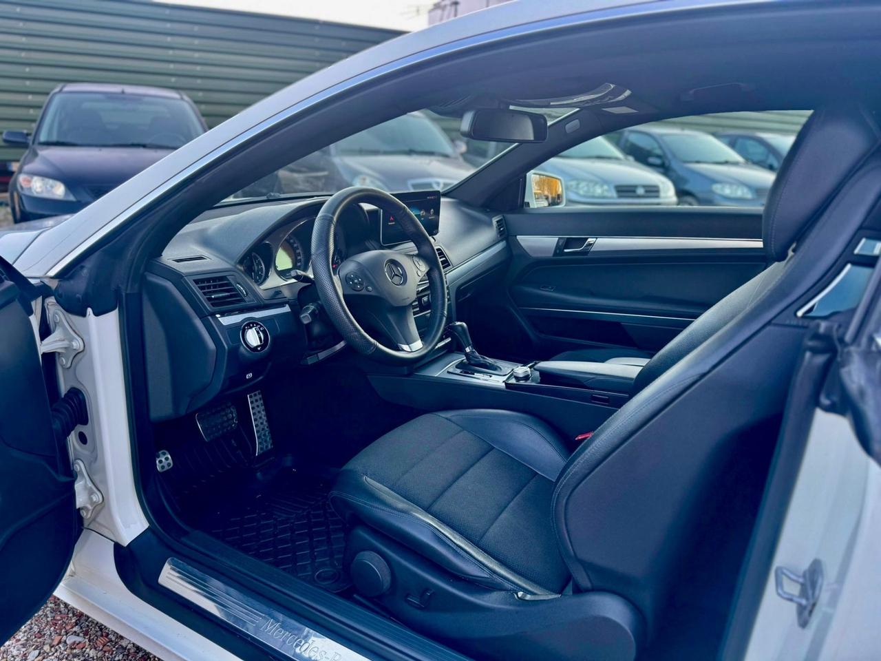 Mercedes-benz E 220 CDI Coupé BlueEFFICIENCY Avantgarde Automatica