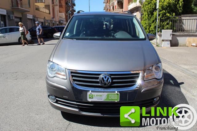 VOLKSWAGEN Touran 1.9 TDI 105CV DPF Highline 7 Posti per Neopatent..