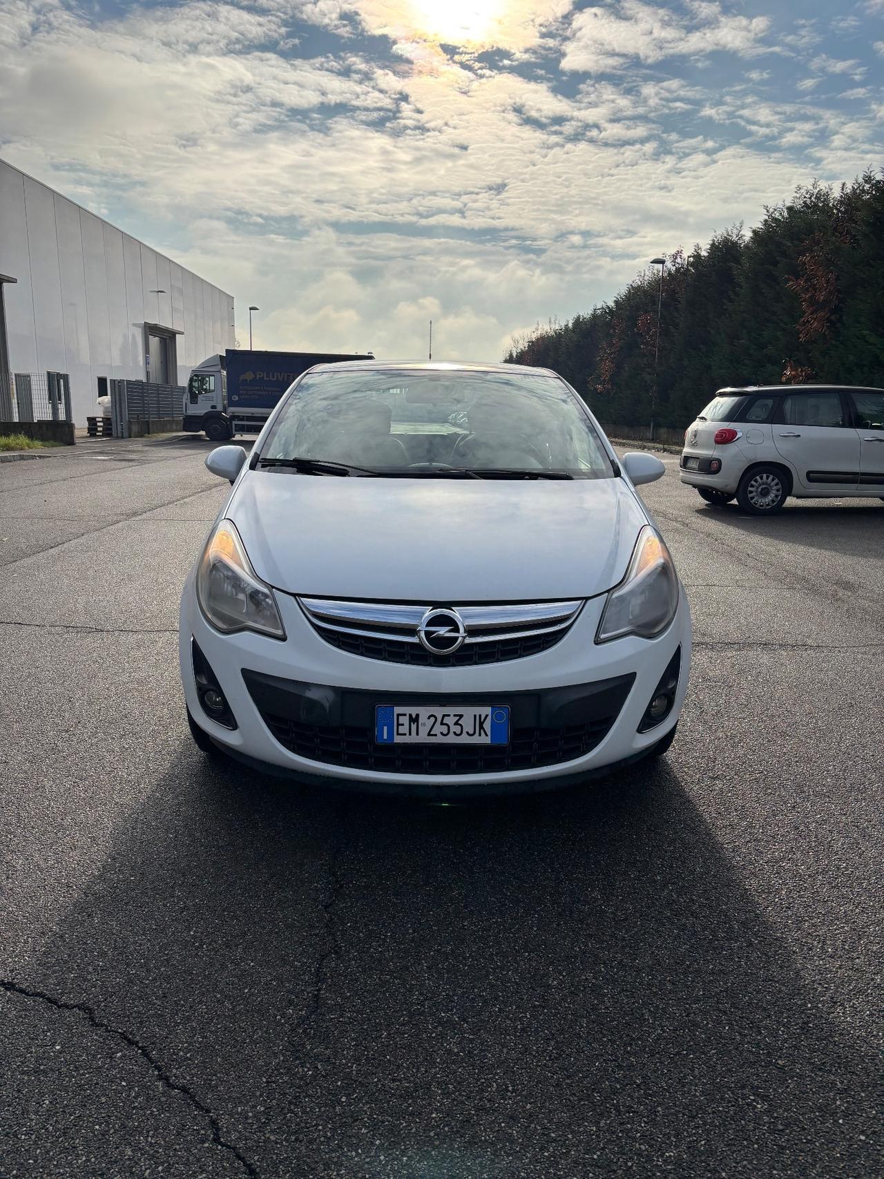 Opel Corsa 1.2 85CV 5 porte GPL-TECH Edition