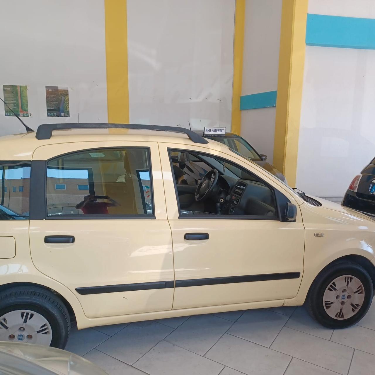 97.478 KM OCCASIONE FIAT PANDA 1.2 NEOPATENTATI