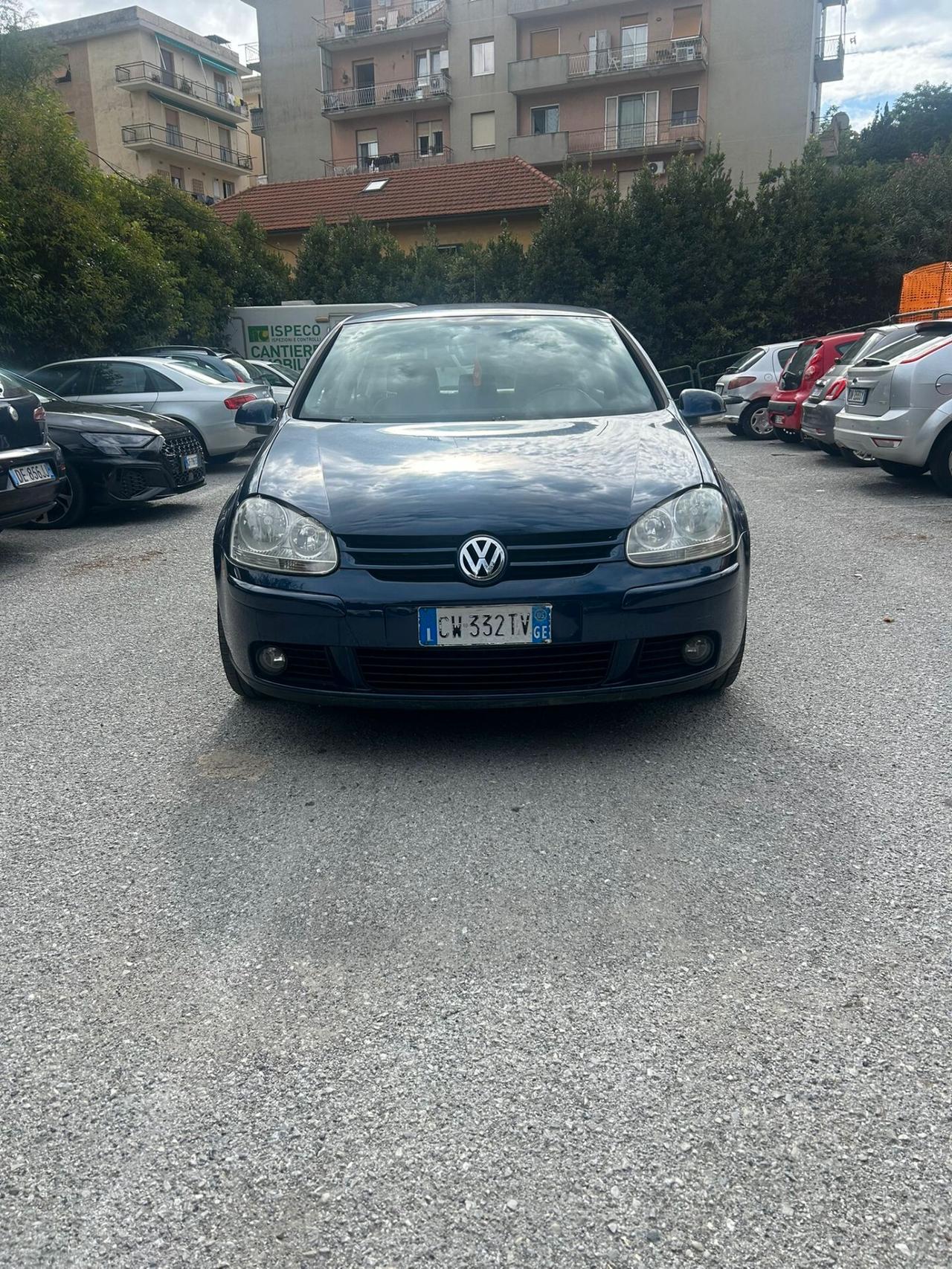 Volkswagen Golf 1.6 16V FSI 5p. Sportline
