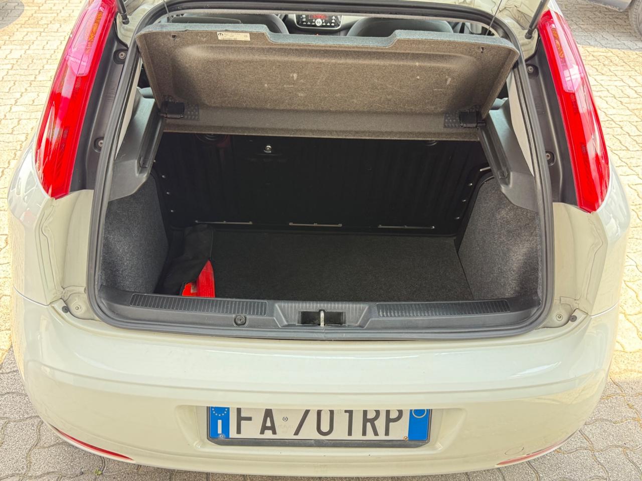 Fiat Punto 1.3 MJT II 75 CV 5 porte Lounge