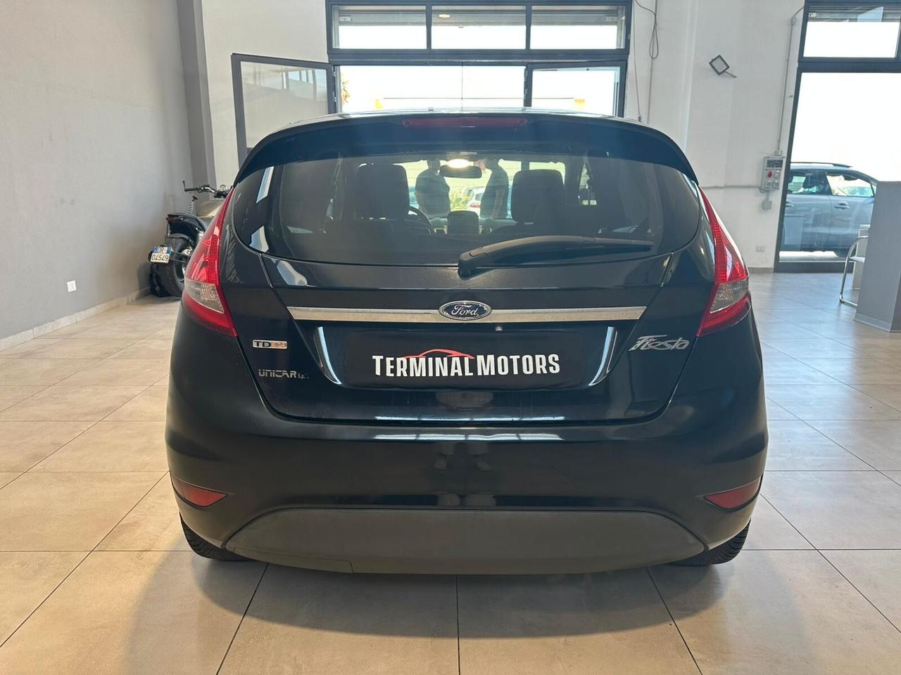 Ford Fiesta 1.4 TDCi 68CV 5 porte Titanium