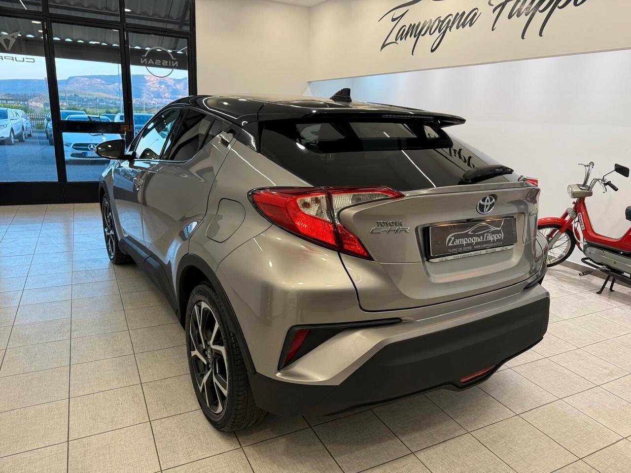 Toyota C-HR 1.8 Hybrid E-CVT Lounge 2017
