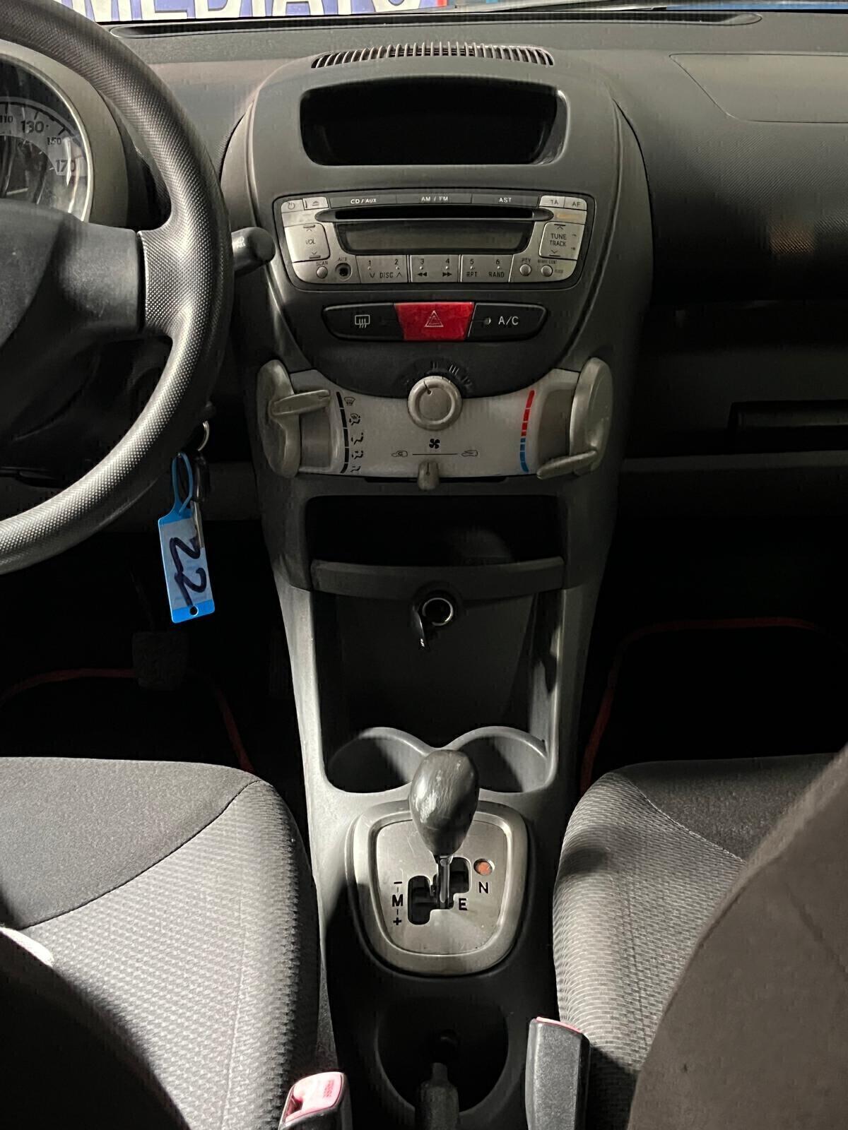 Toyota Aygo 1.0 12V VVT-i 5 porte Griffe cambio automatico