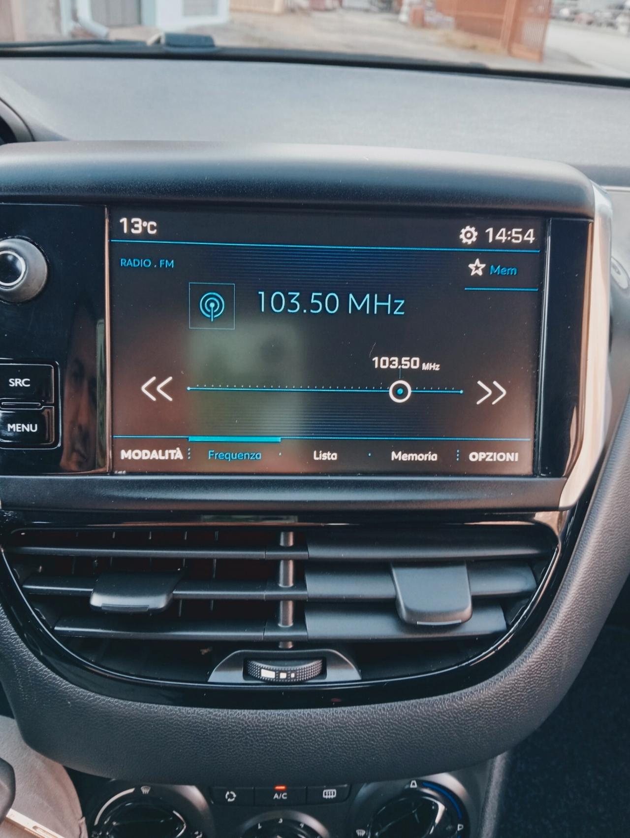 Peugeot 208 PureTech 82 5p. GPL Access