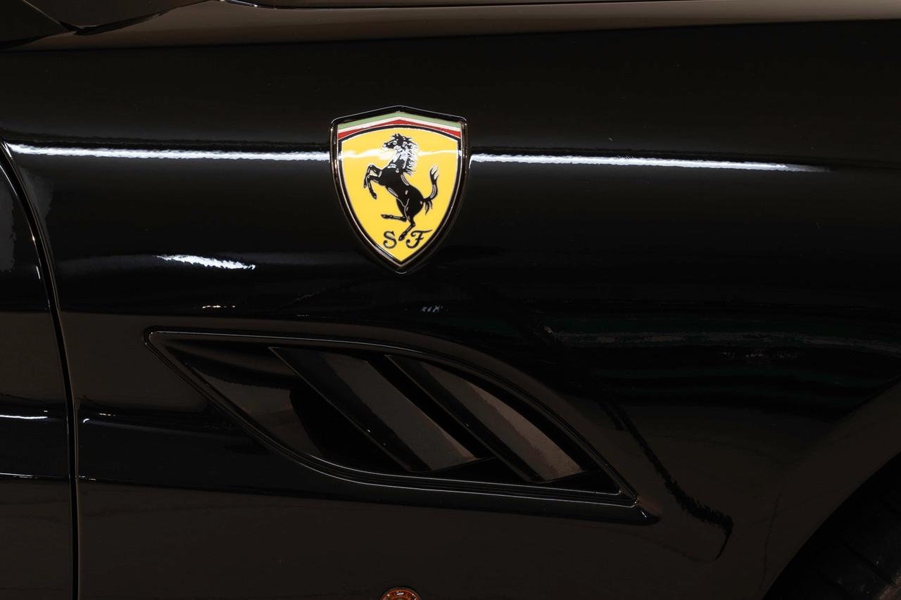 Ferrari California DCT | Nero Daytona