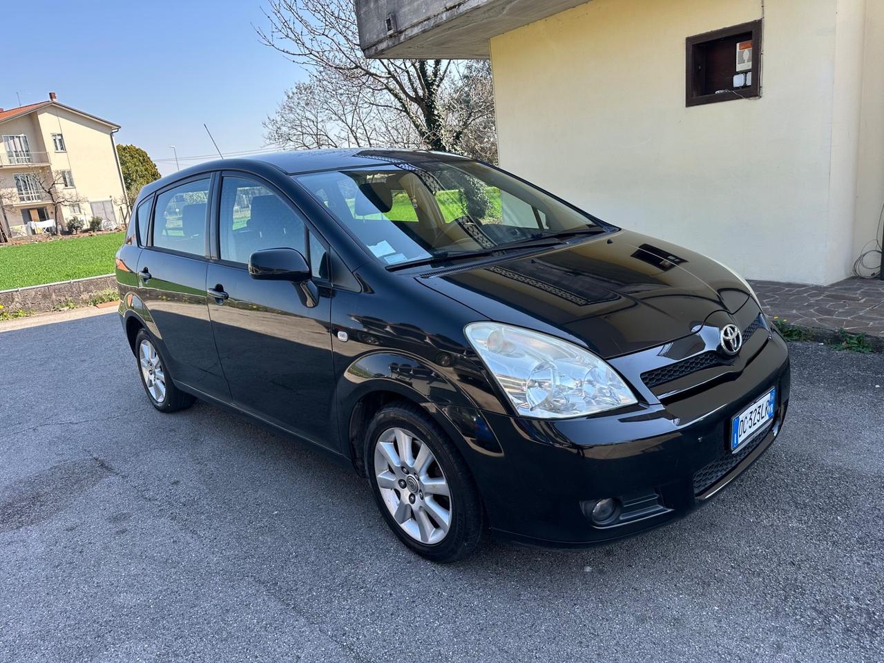 Toyota Corolla Verso 2.2 16V D-4D Sol