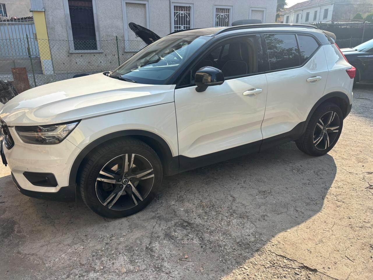 Volvo XC40 D3 LEGGI NOTE
