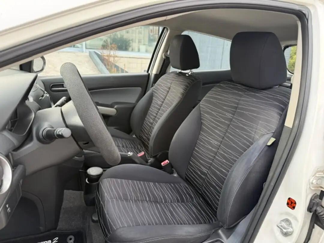 Mazda 2 Mazda2 1.3 16V 75CV 5p. Easy Clima