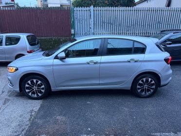 Fiat Tipo 1.5 Hybrid DCT 5 porte Garmin