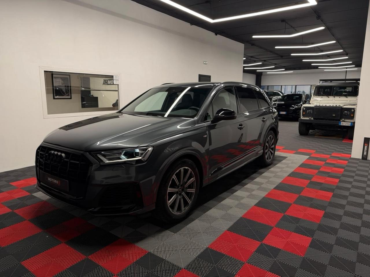 Audi Q7 55 TFSI e S-Line IVA ESPOSTA