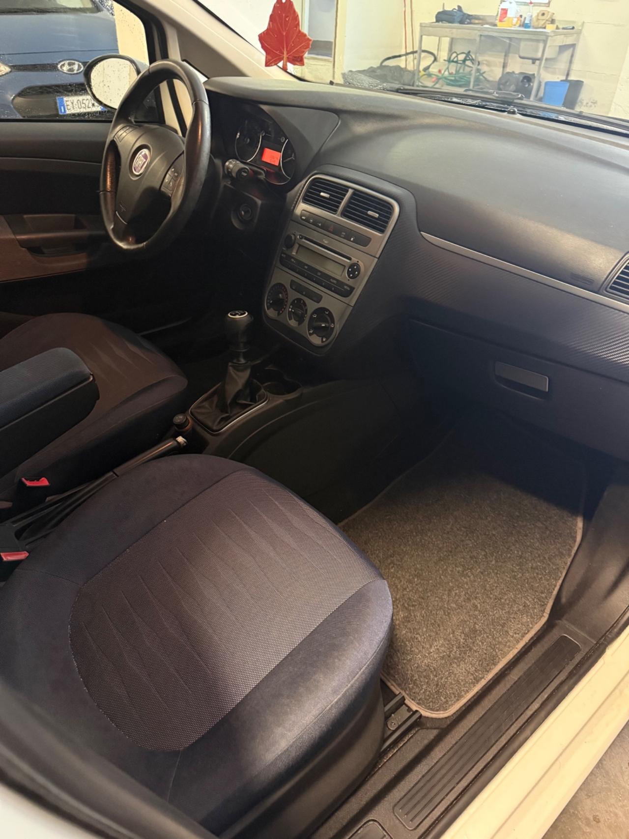 Fiat Grande Punto 1.4 5 porte Active Natural Power