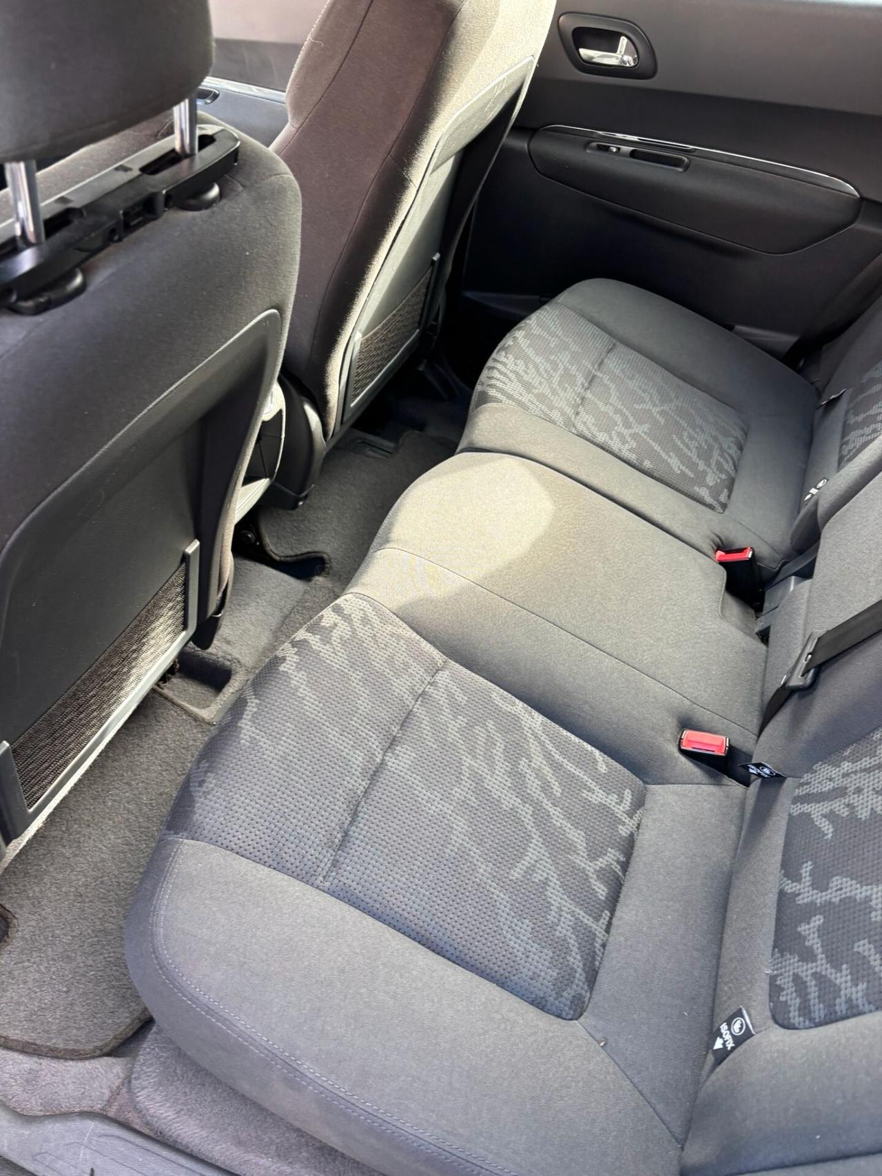 Peugeot 3008 1.6 HDi 115CV Active