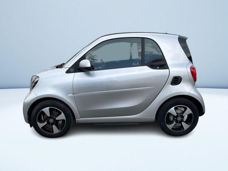 smart fortwo EQ PASSION 4,6KW