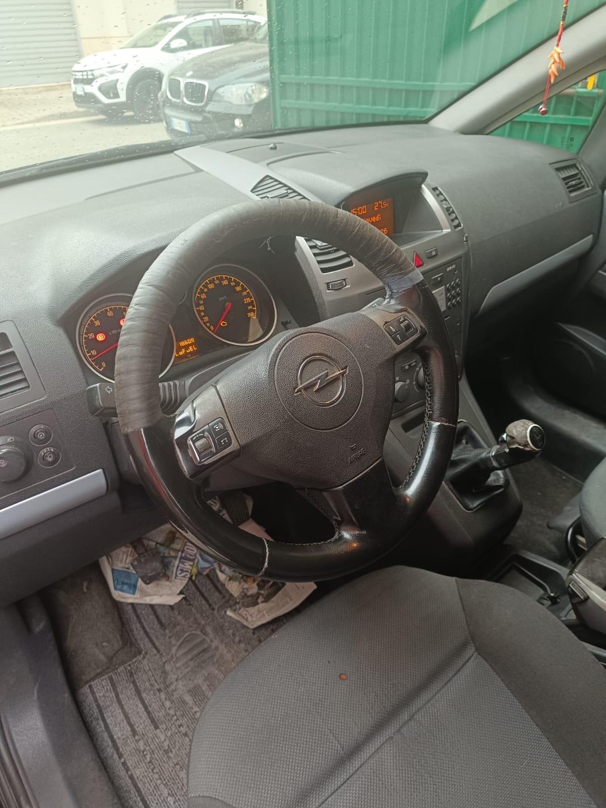 Opel Zafira 1.6 16V ecoM 94CV Cosmo