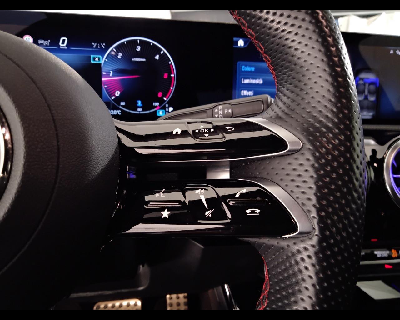 Mercedes-Benz Classe A - V177 2023 - A 180 d AMG Line Advanced Plus auto