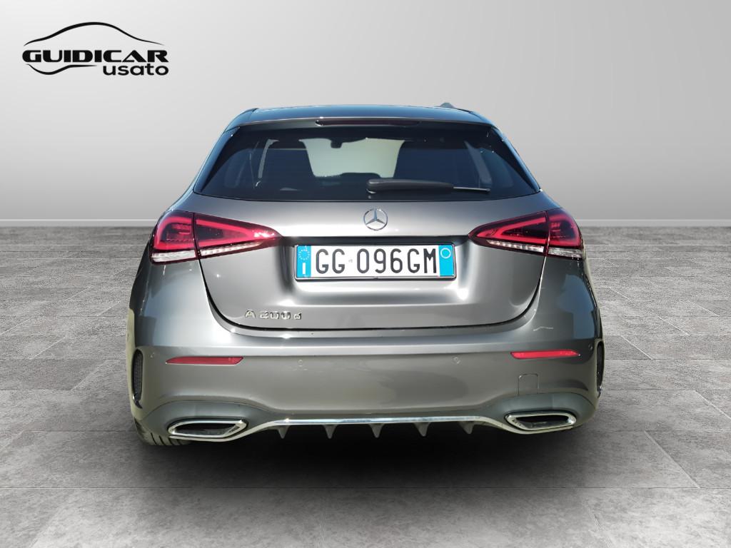 Mercedes-Benz Classe A - W177 2018 - A 200 d Premium auto