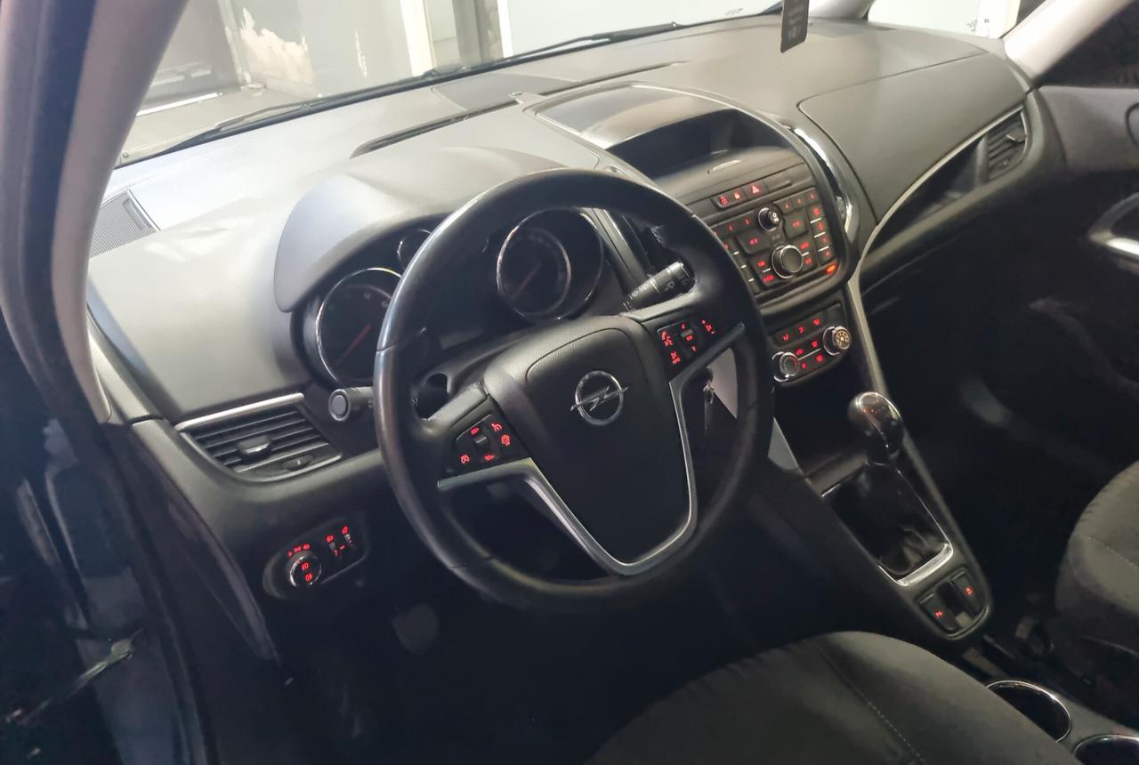 Opel Zafira Tourner