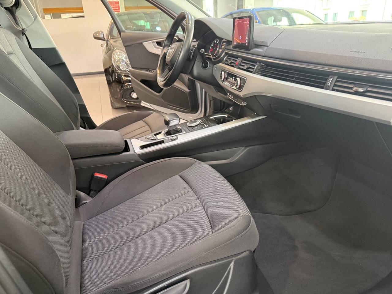 Audi A4 Avant 2.0 TDI 122 CV Business Sport