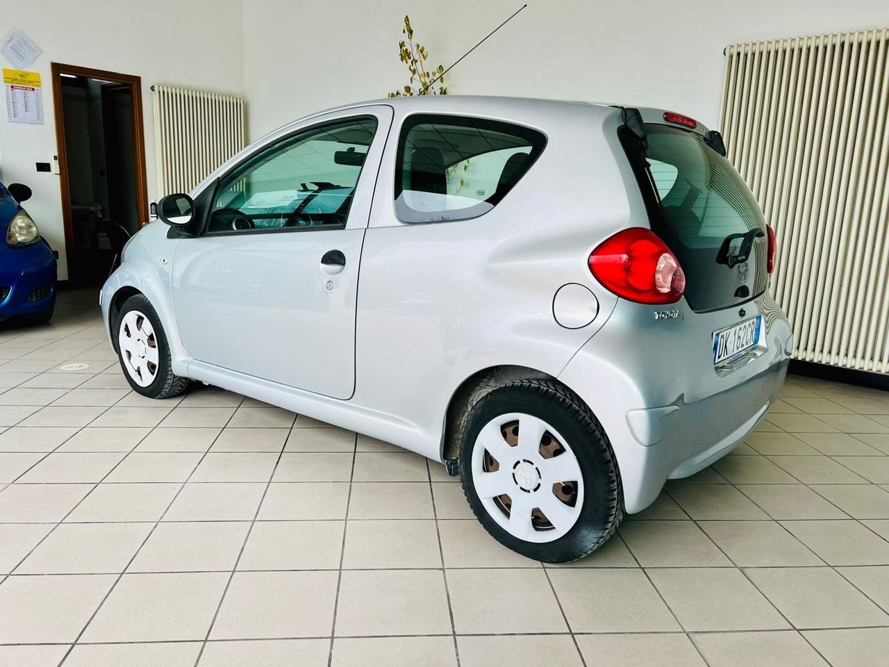 Toyota Aygo 1.0 12V VVT-i 3 porte Now