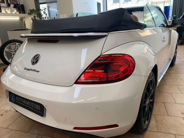 Volkswagen Maggiolino Maggiolino Cabrio 2.0 tdi Sport 140cv dsg