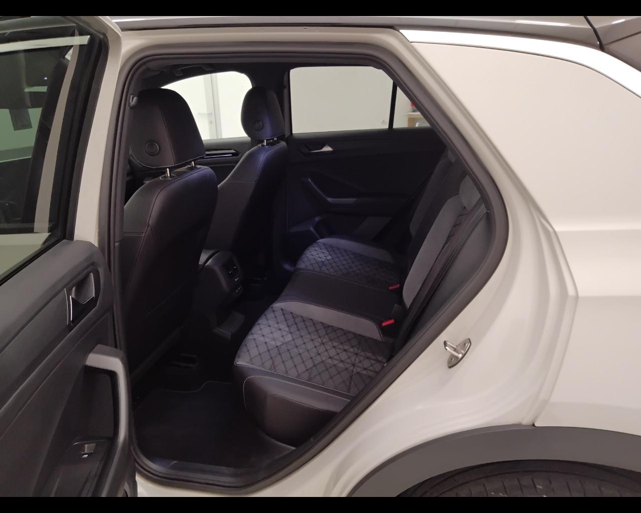 VOLKSWAGEN T-Roc 2022 - T-Roc 1.0 tsi R-Line 110cv