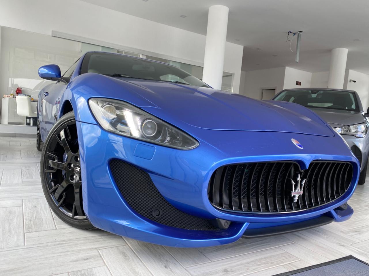 Maserati GranTurismo 4.7V8 460CV MC Stradale TAILOR MADE2014