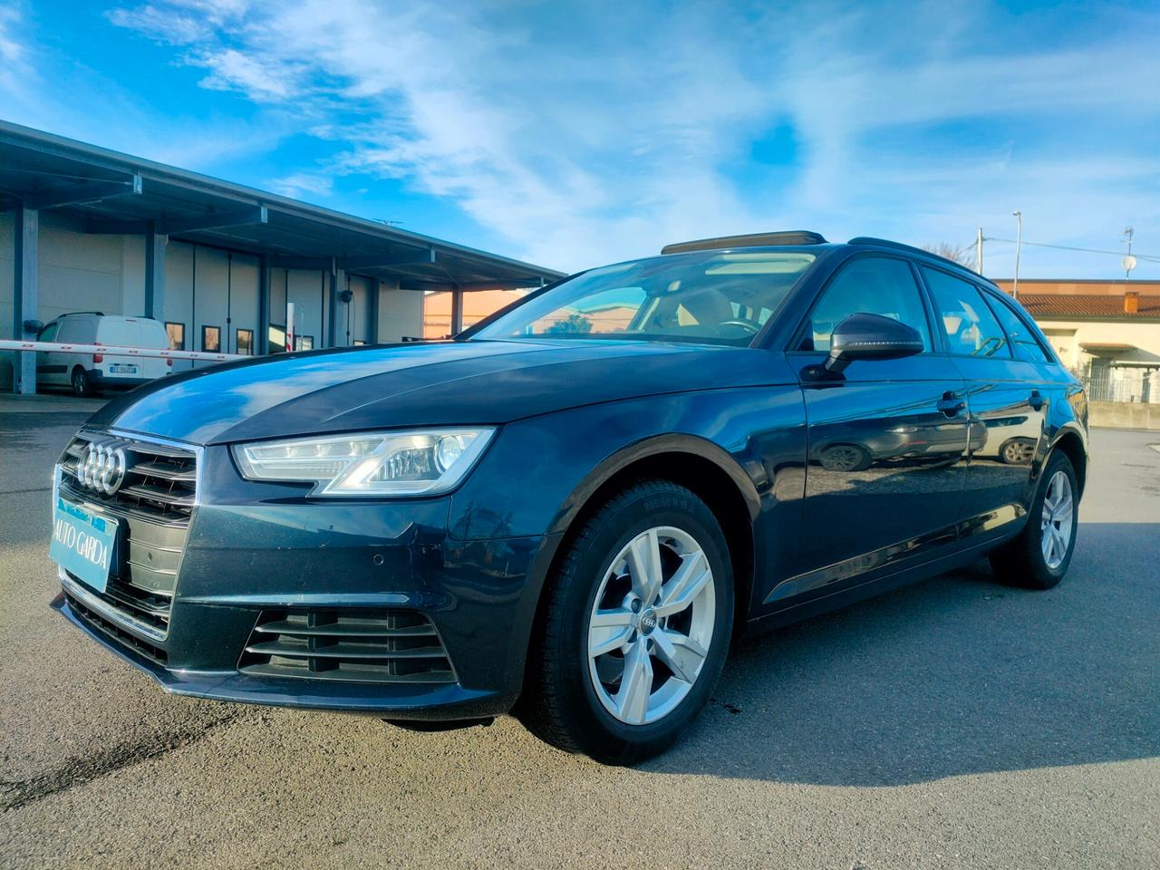Audi A4 2.0 TDI 122 CV S tronic Sport TETTO PANORAMICO NEOPATENTATI