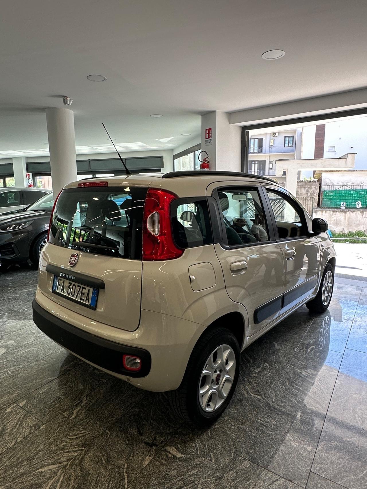 Fiat Panda 0.9 TwinAir Turbo Natural Power lounge