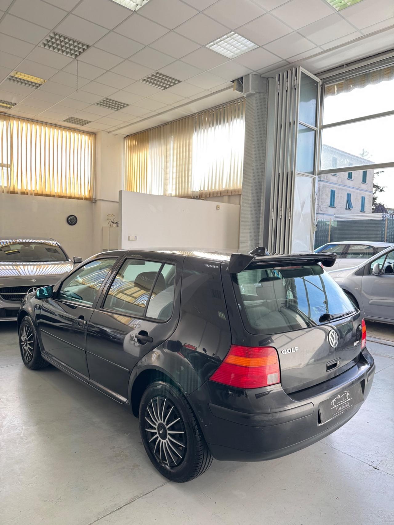 Volkswagen Golf 1.6 cat 5 porte