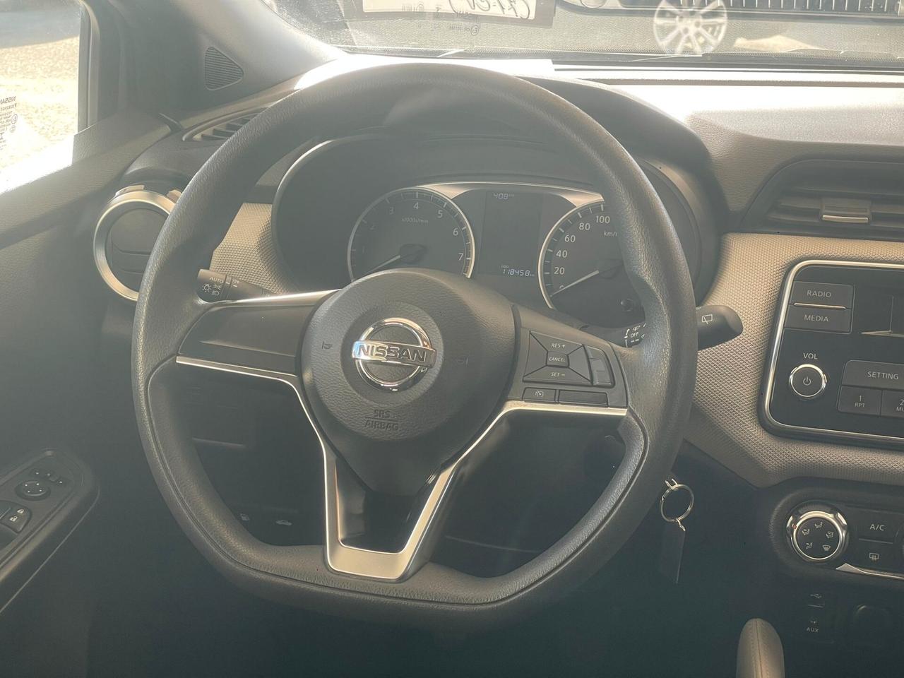 Nissan Micra 1.0L 12V 5 porte Visia