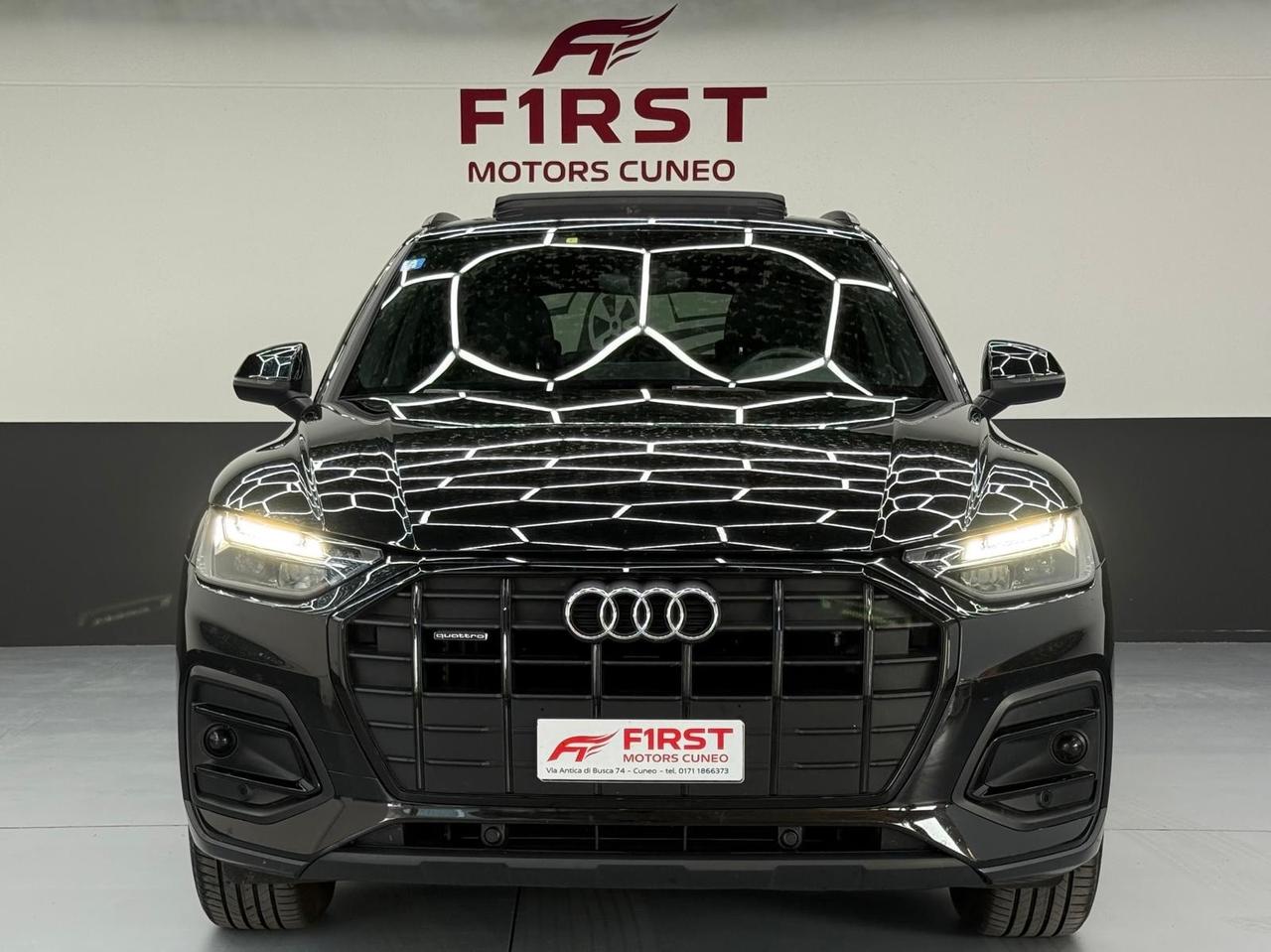 Audi Q5 SPB 40 TDI quattro S tronic Identity Black