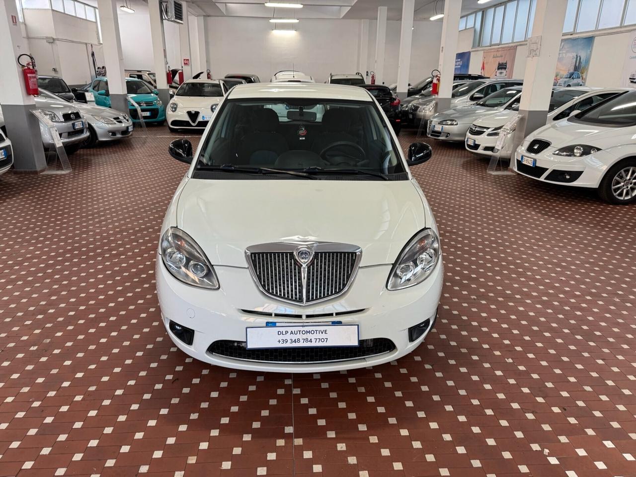 Lancia Ypsilon 1.2 69 CV Unyca NEOPATENTATI