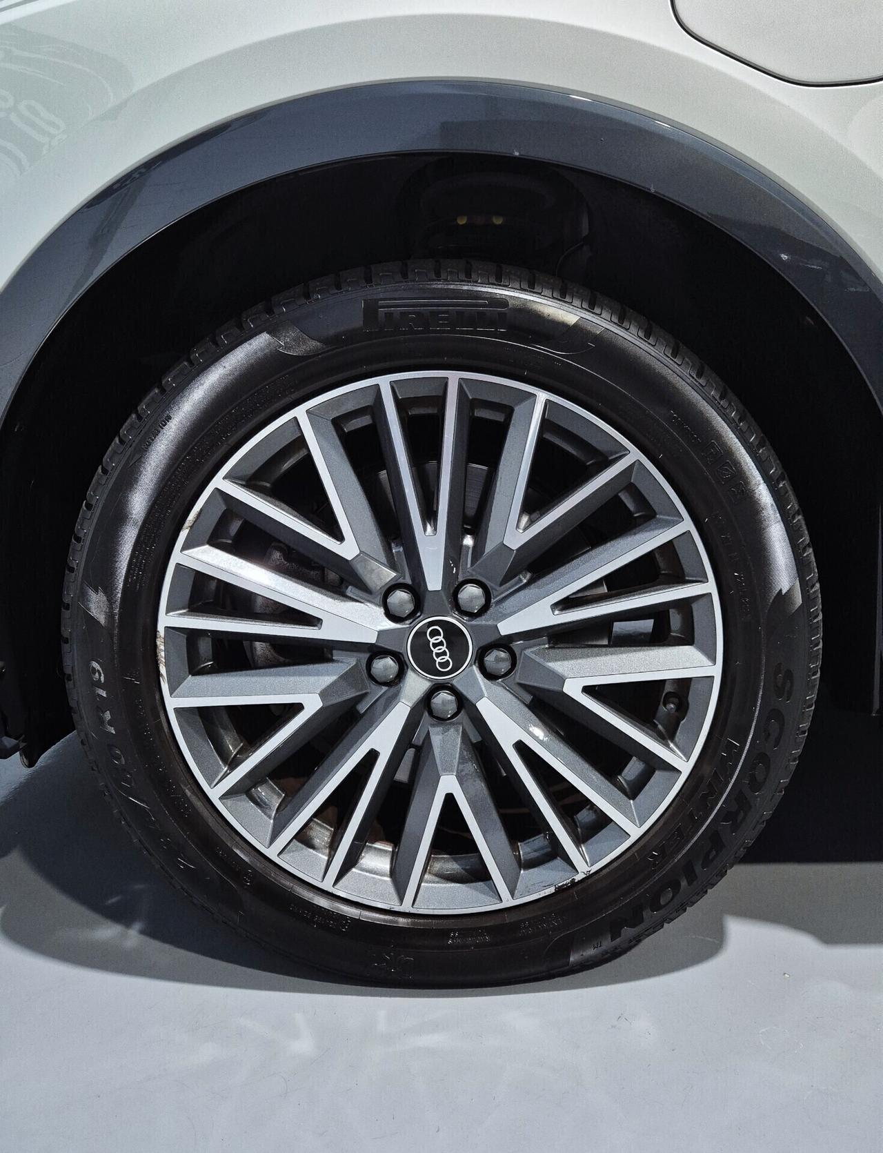 Audi Q3 SPB E-TRON S-LINE IvaEsposta UnicoProprietario