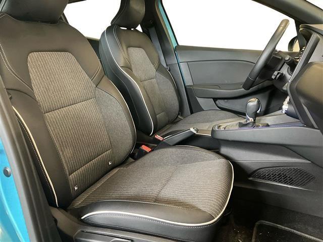 RENAULT Clio 1.6 E Tech hybrid Intens 140cv auto my21